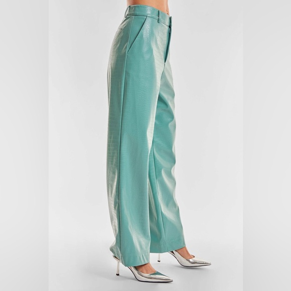 The Noli Shop CROCO FAUX LEATHER PANT - SAGE - Picture 4 of 4